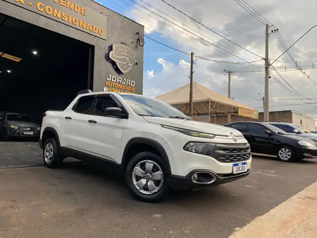 Carro Fiat Toro 2017 Freedom 1.8 AT6 4x2 (Flex)