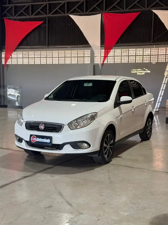 Carro Fiat Grand Siena 2019 Evo Attractive 1.4 8V (Flex)
