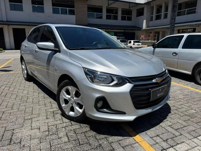 Carro Chevrolet Onix 2023 1.0