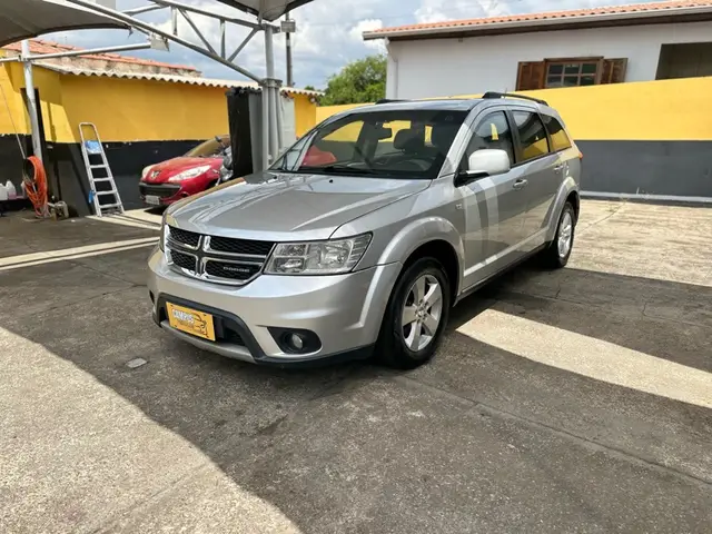 Carro Dodge Journey 2012 SXT 3.6 (aut)