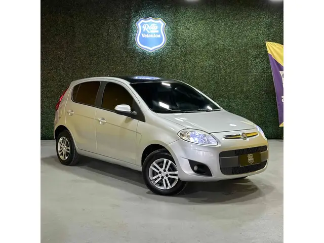 Carro Fiat Palio Weekend 2013 Attractive 1.4 8V (Flex)
