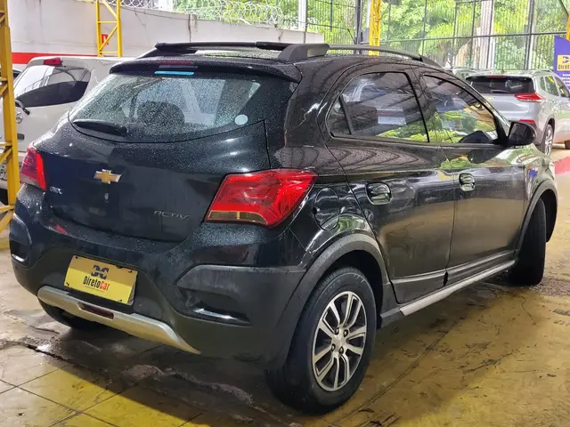 Carro Chevrolet Onix 2018 1.4 Activ SPE/4 (Aut)