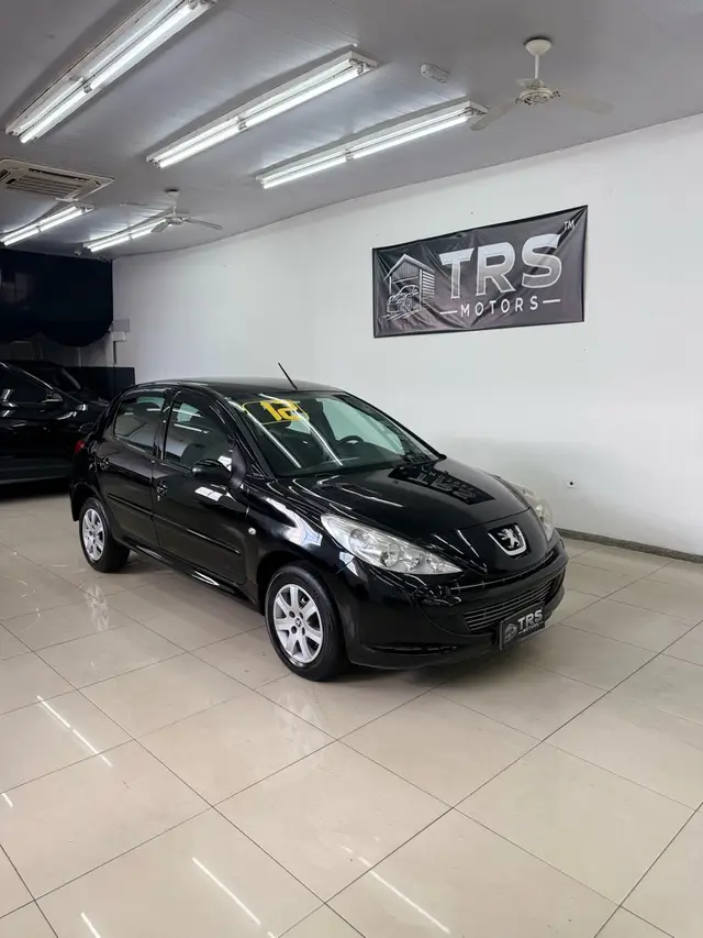 Carro Peugeot 207 2012 Hatch XR 1.4 8V (flex) 2p