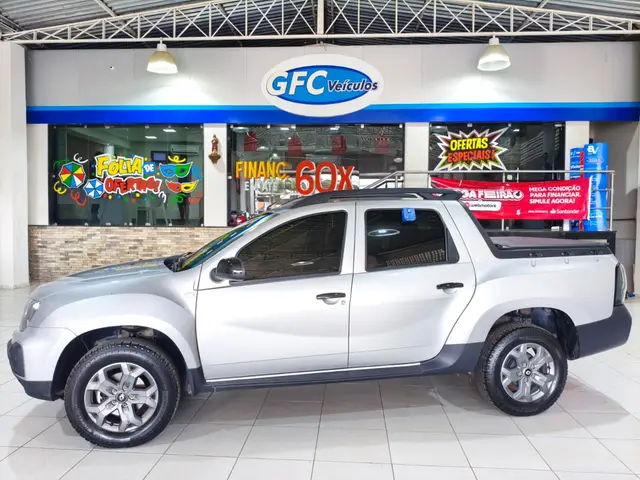 Carro Renault Oroch 2025 Intense 1.6 (Flex)