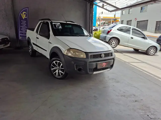 Carro Fiat Strada 2015 Working 1.4 (Flex) (Cabine Estendida)