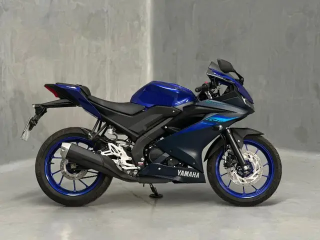 Moto Yamaha YZF R15 2025 ABS