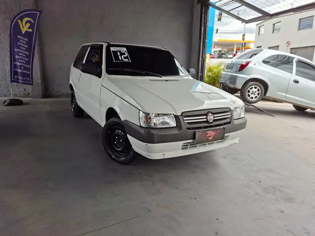 Carro Fiat Uno Mille 2012 Fire Economy 1.0 (Flex) 2p