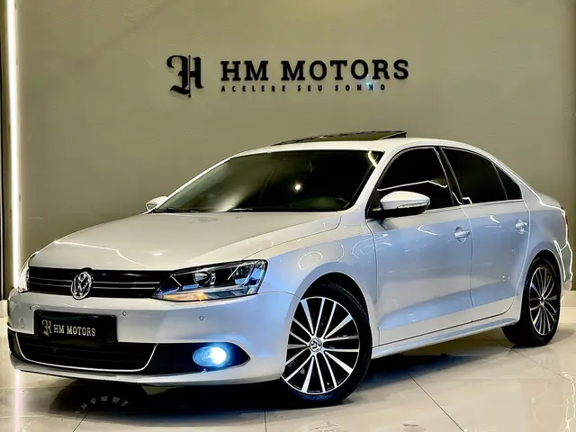 Carro Volkswagen Jetta 2013 2.0 TSI Highline DSG