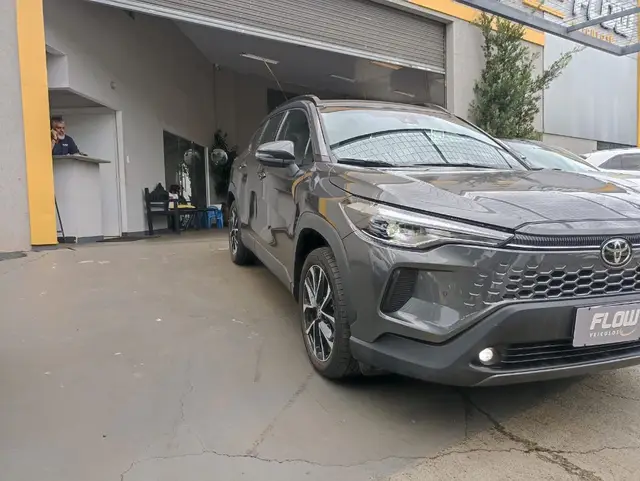 Carro Toyota Corolla Cross 2025 XRE 2.0