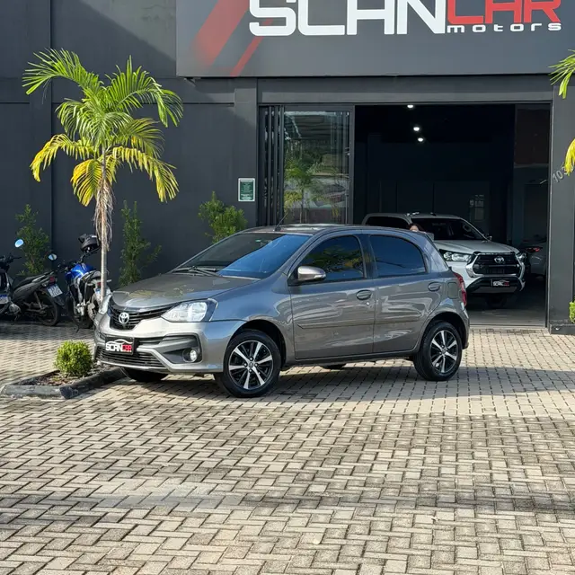 Carro Toyota Etios 2019 X Plus 1.5 (Aut) (Flex)