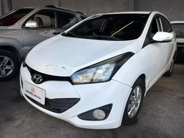 Carro Hyundai HB20S 2014 1.0 Comfort Plus (Flex)