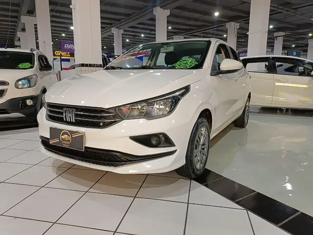 Carro Fiat Cronos 2023 Drive 1.0 (Flex) MT