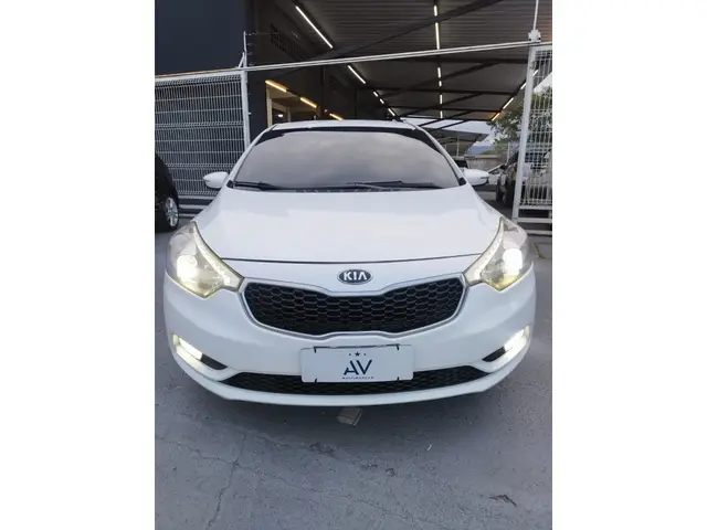 Carro Kia Cerato 2015 SX 1.6 (Aut) (Flex)