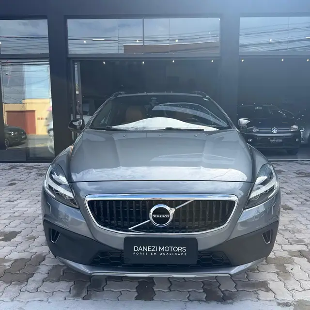 Carro Volvo V40 2018 2.0 T4 Cross Country