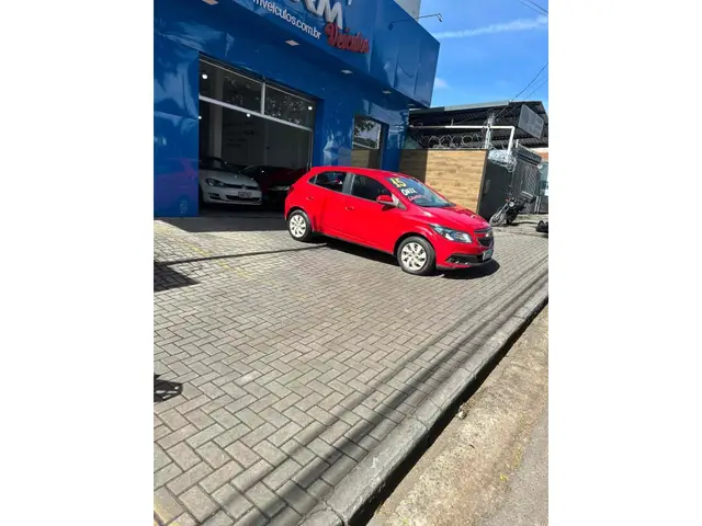 Carro Chevrolet Onix 2015 1.4 LT SPE/4
