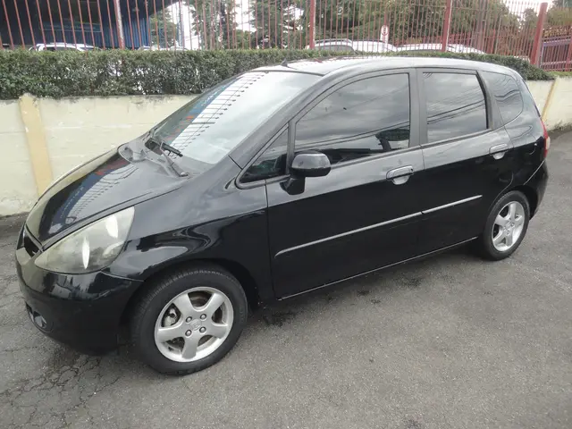 Carro Honda Fit 2006 LX 1.4