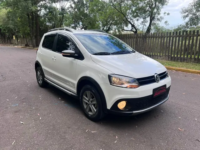 Carro Volkswagen CrossFox 2012 1.6 VHT (Flex)