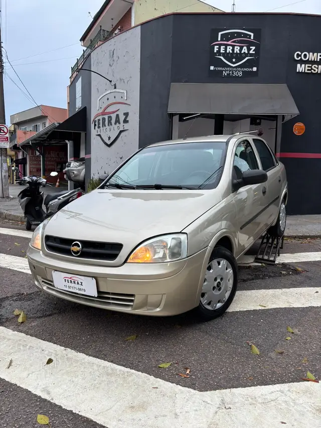 Carro Chevrolet Corsa Sedan 2005 Premium 1.8 (Flex)