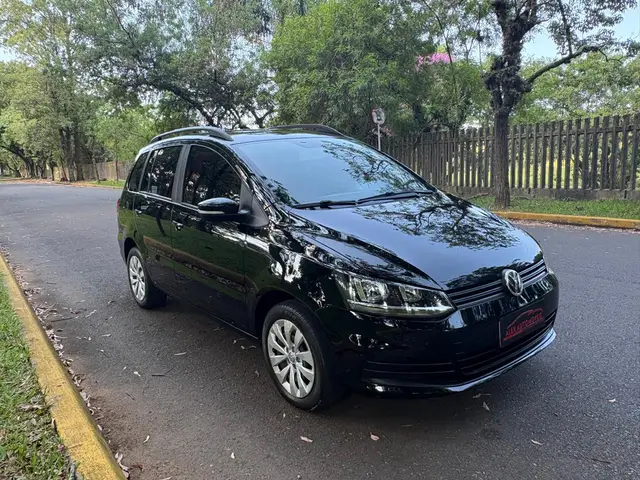 Carro Volkswagen SpaceFox 2018 1.6 MSI Trendline (Flex)