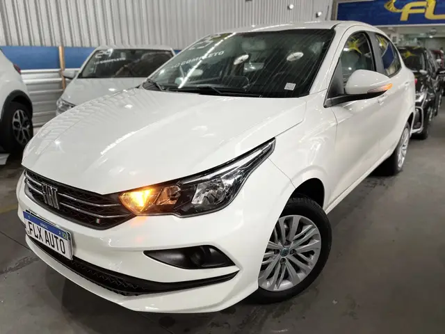 Carro Fiat Cronos 2025 Drive 1.0