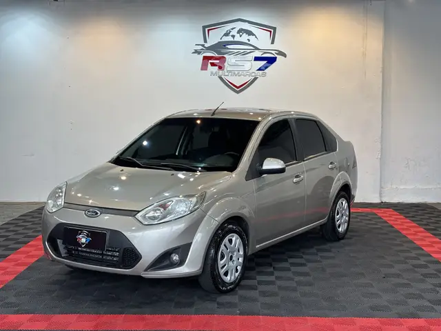 Carro Ford Fiesta Sedan 2014 SE 1.6 Rocam (Flex)