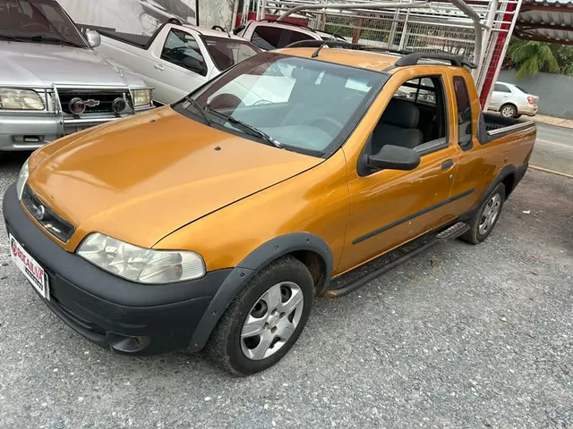 Carro Fiat Strada 2002 Adventure 1.6 16V (Cabine Estendida)
