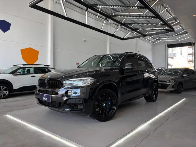 Carro BMW X5 2017 M 4.4 V8 Bi-Turbo (Aut.)