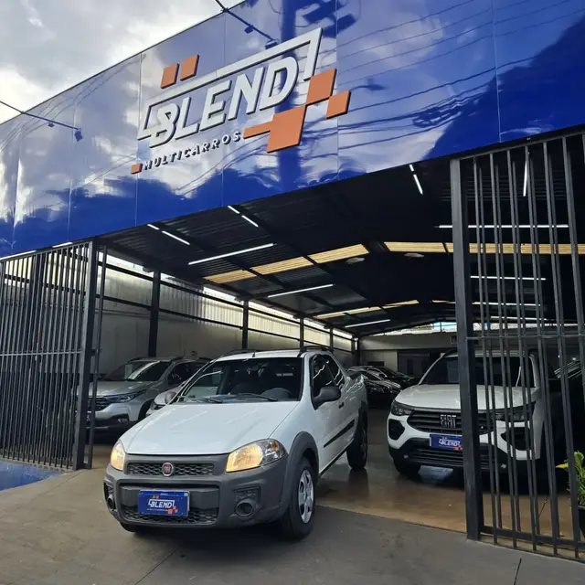 Carro Fiat Strada 2018 Hard Working 1.4 (Flex) (Cabine Dupla)