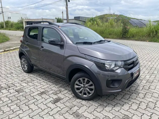 Carro Fiat Mobi 2024 Trekking 1.0