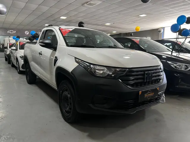 Carro Fiat Strada 2025 Endurance 1.3 Flex 8V CS