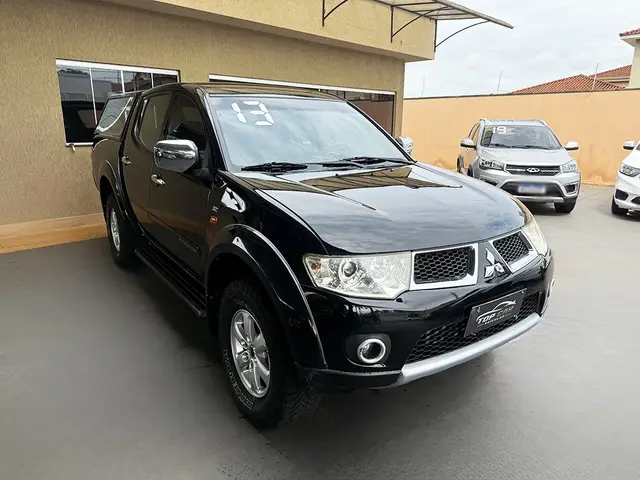 Carro Mitsubishi L200 Triton Sport 2013 3.2 DI-D 4x4 (Aut)