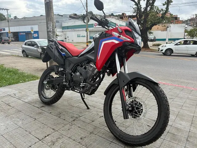 Moto Honda XRE Sahara 300 2026 Rally