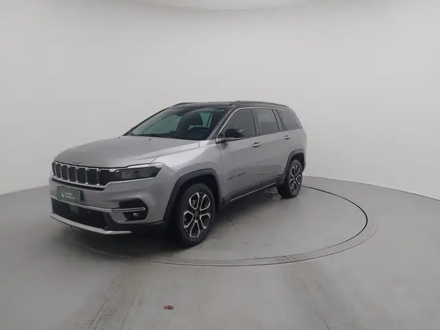 Carro Jeep Commander 2023 Limited 1.3 T270