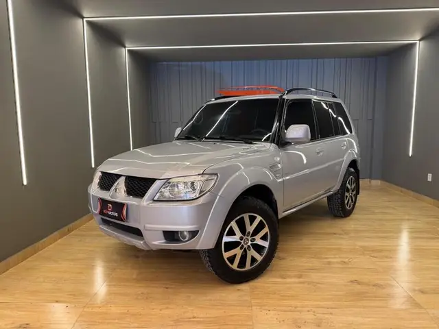 Carro Mitsubishi Pajero TR4 2011 2.0 16V (Flex)
