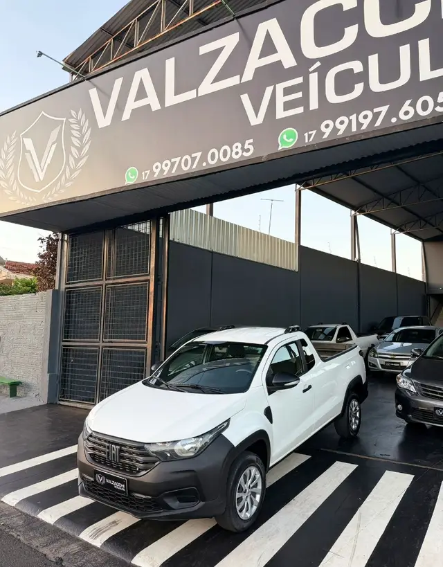 Carro Fiat Strada 2024 Endurance 1.3 Flex 8V CS