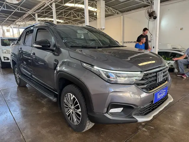 Carro Fiat Strada 2023 Ranch 1.3 Flex 8V CD Aut.