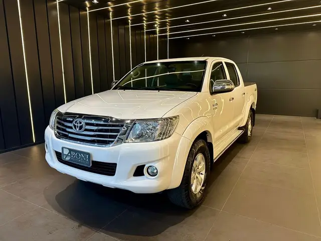 Carro Toyota Hilux SW4 2014 SR 4x2 2.7/ 2.7 Flex 16V Aut.