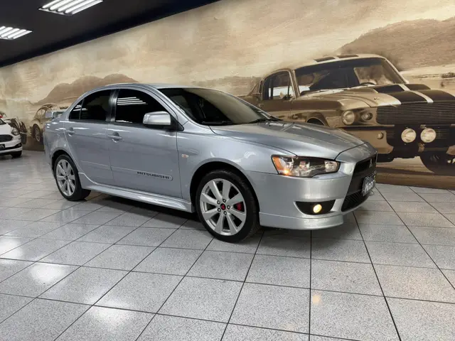 Carro Mitsubishi Lancer 2014 2.0 16V