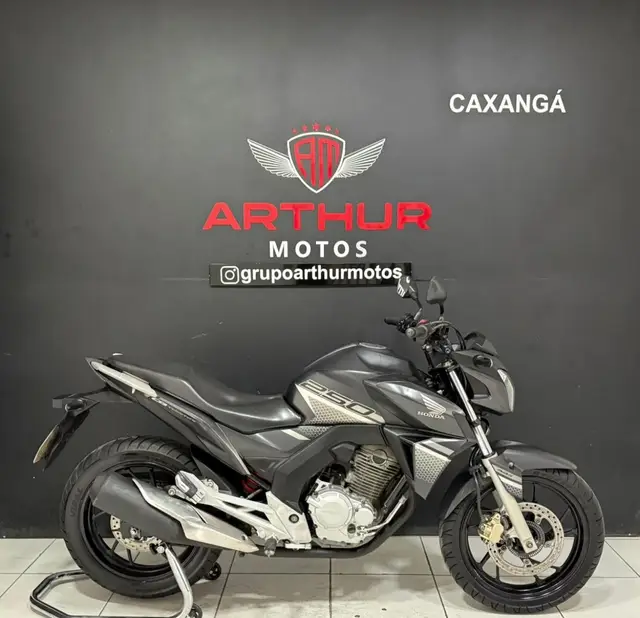 Moto Honda CB 250F Twister 2022 (CBS)