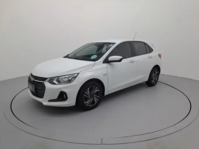 Carro Chevrolet Onix Plus 2024 LT 1.0