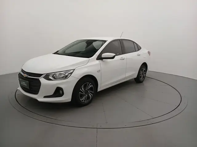 Carro Chevrolet Onix Plus 2024 LT 1.0