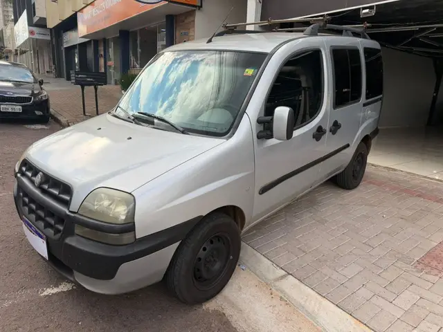 Carro Fiat Doblò 2004 EX 1.3 16V Fire