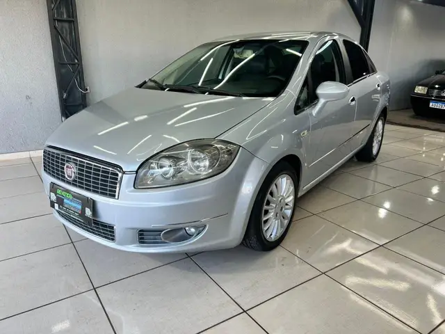 Carro Fiat Linea 2009 1.9 16V Dualogic (Flex)