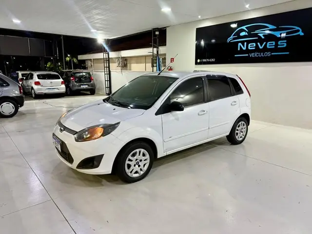 Carro Ford Fiesta Hatch 2014 S Plus 1.0 RoCam (Flex)