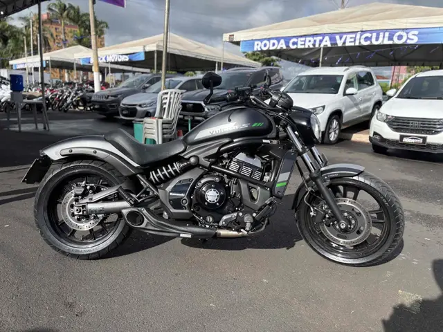 Moto Kawasaki Vulcan 2023 S 650