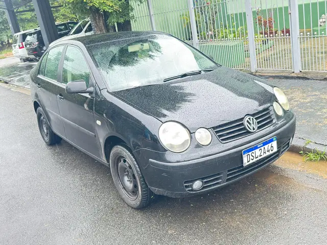 Carro Volkswagen Polo Sedan 2006 1.6 8V (Flex)