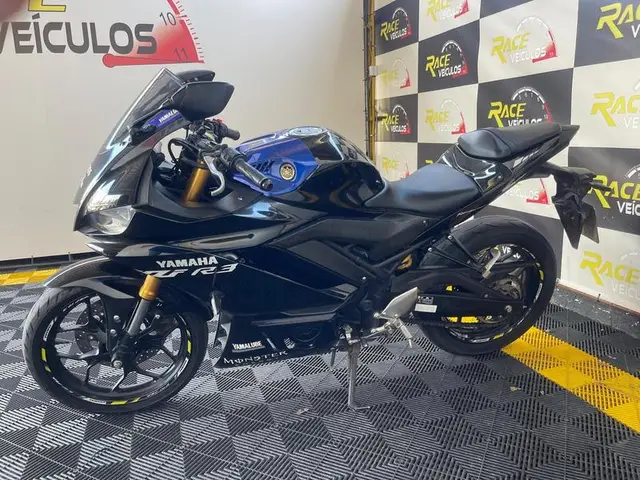 Moto Yamaha YZF R3 2022 Monster ABS