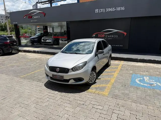 Carro Fiat Grand Siena 2021 Attractive 1.0 (Flex)