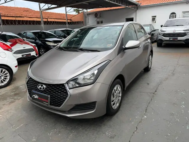 Carro Hyundai HB20 2019 1.0 Unique (Flex)