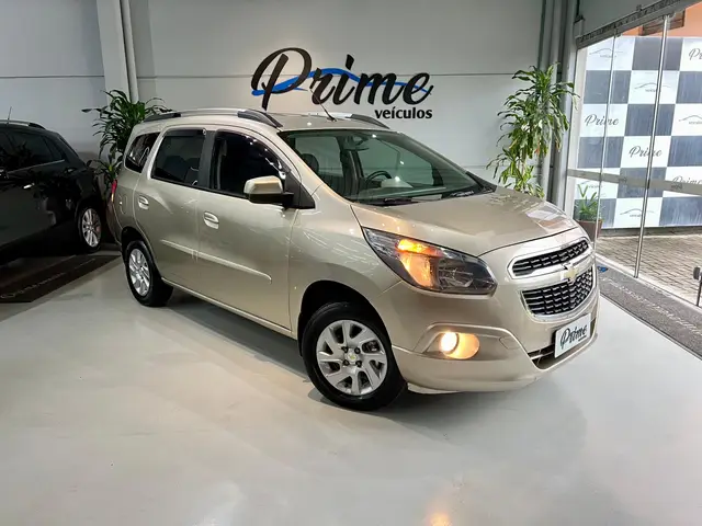 Carro Chevrolet Spin 2015 LTZ 7S 1.8 (Flex)